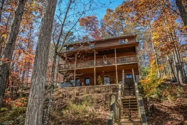Riversong - Beautiful Cabin Located on Coosawattee River Game Room and Hot tub