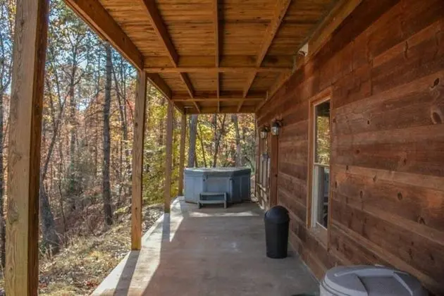 Riversong - Beautiful Cabin Located on Coosawattee River Game Room and Hot tub - Oda