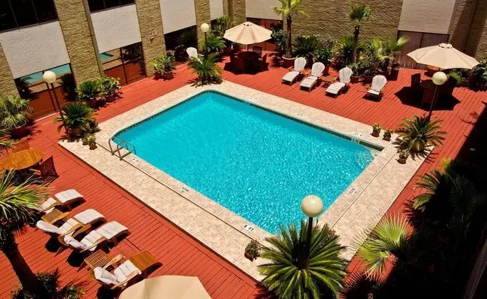 Riverwalk Plaza Hotel - Havuz