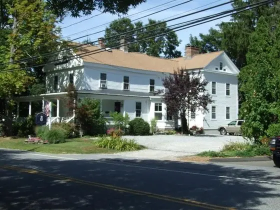 Riverwind Inn Bed & Breakfast
