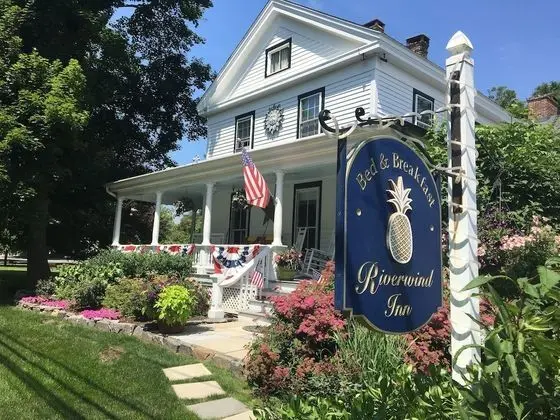 Riverwind Inn Bed & Breakfast - Öne Çıkan Resim