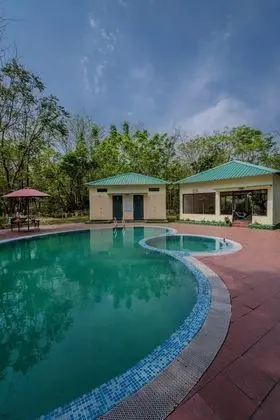 The Riverwood Forest Retreat - Dooars - Havuz