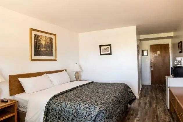 Riverwood Inn Hotel Grand Kitchenette Suite - Oda