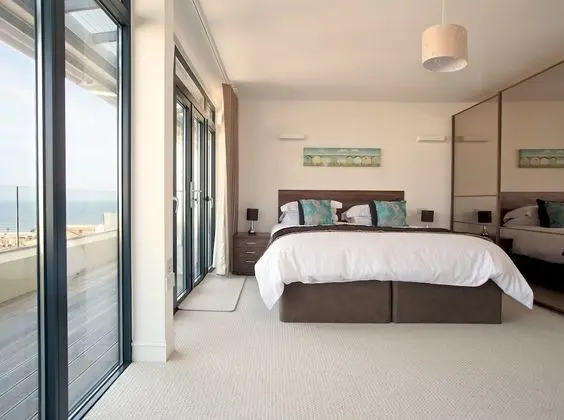 Riviera Apartments - Oda
