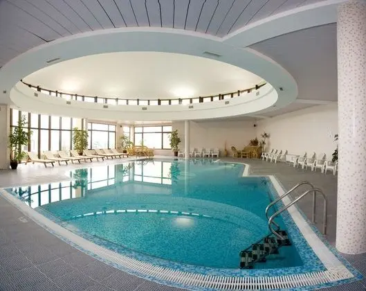 Riviera Beach Hotel & SPA - Havuz