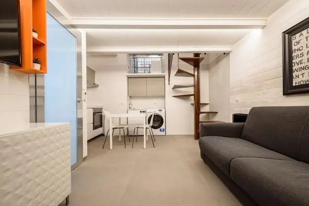 Riviera di Chiaia 155