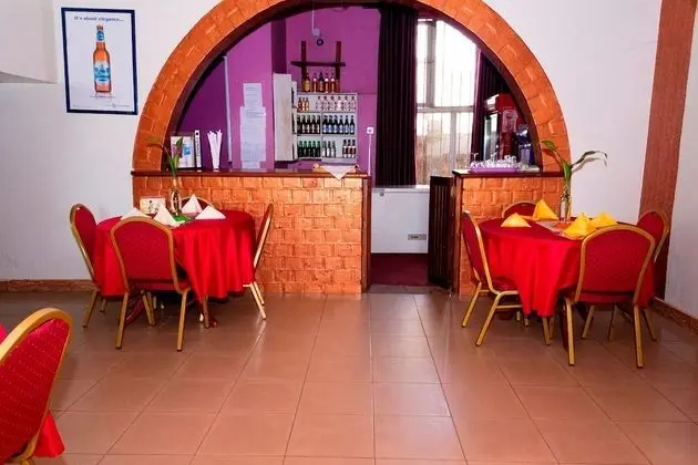 Riviera Hotel Hoima - Kahvaltı