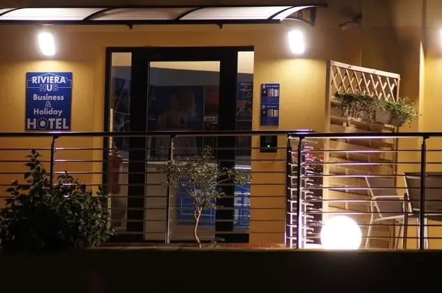 Riviera Hub - Dış Mekan