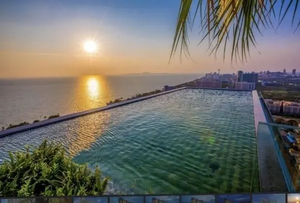 The Riviera Jomtien with View