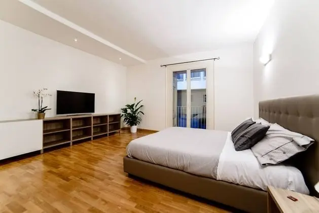 Riviera Luxury Suites B&B