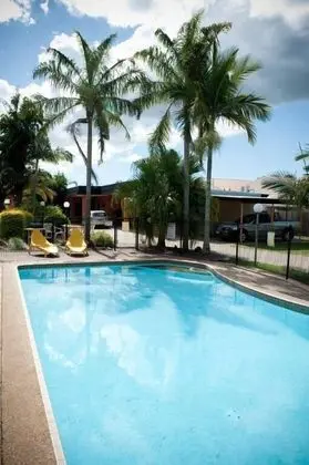 Riviera Motel Bundaberg - Havuz