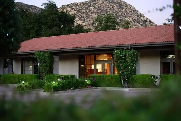 Riviera Oaks Resort & Racquet Club