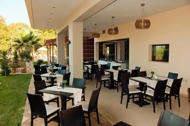 Riviera Perdika Hotel - Yerinde Yemek