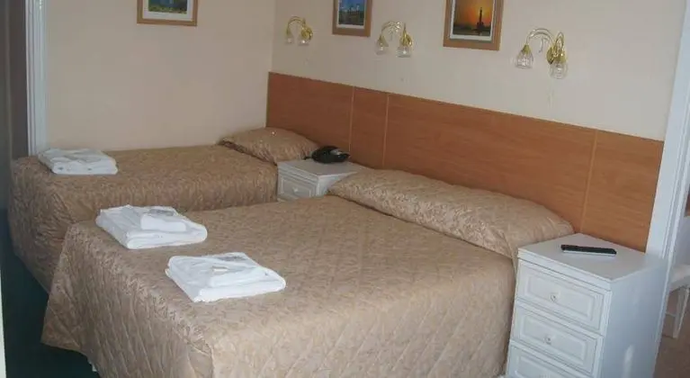 Hotel Riviera by the Sea