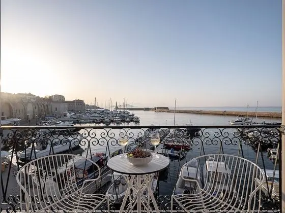 Riviera Suites