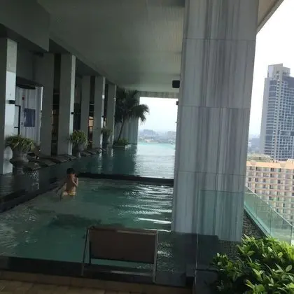 The Riviera Wongamat Hong Apartment - Havuz