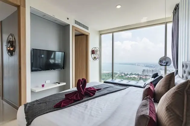 The Riviera Wongamat by Pattaya Holiday - Oda