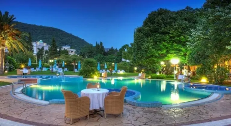 Hotel Rivijera - Havuz
