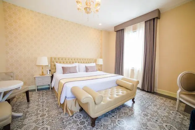 Rizal Park Hotel - Oda