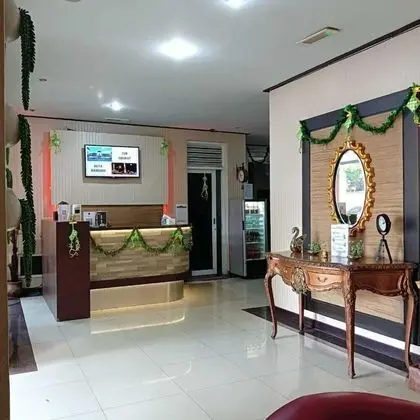 Rizh Hotel