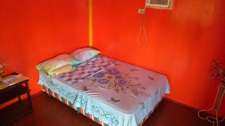 RJC Hostel and Karaoke Bar - Oda