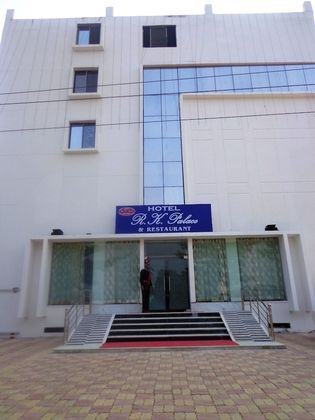 Hotel RK Palace