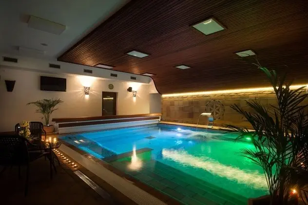 Hotel RKC Nové Dvory - Havuz