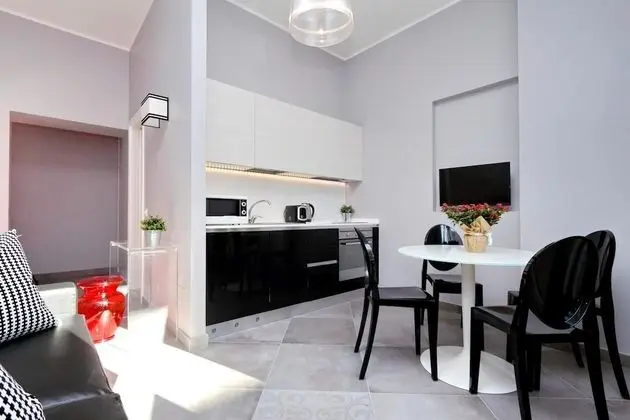 Rm-h501-pale6i4 Monti Apartments - M14