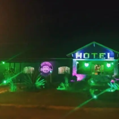 Road House GO 118 Motorcycle Hotel - Dış Mekan