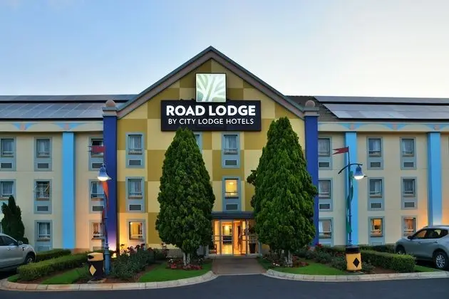 Road Lodge Carnival City