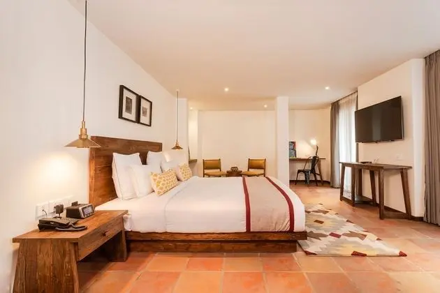 Hotel Roadhouse - Öne Çıkan Resim