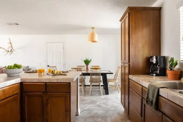 Roadrunner by Avantstay Gorgeous Desert Getaway w/ Spacious Yard & Mountain Views - İç Mekan