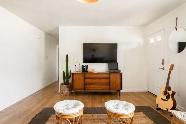 Roadrunner by Avantstay Gorgeous Desert Getaway w/ Spacious Yard & Mountain Views - İç Mekan