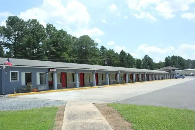 Roadway Inn