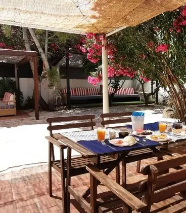 Roaz de Bandeira House