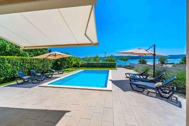 Villa Roberta in Turanj Near Beach Panoramic View for 8 People en Suite Bathrooms Private Pool - Dış Mekan