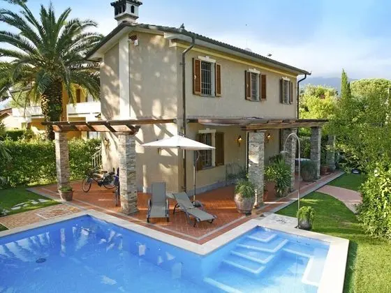 Roberto Forte dei Marmi - Oda