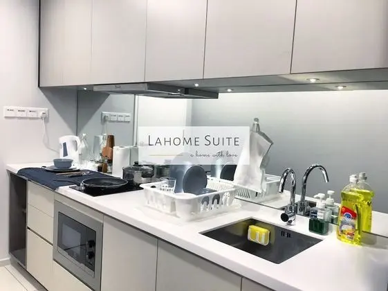 The Robertson Kuala Lumpur Lahome Suite - Mutfak