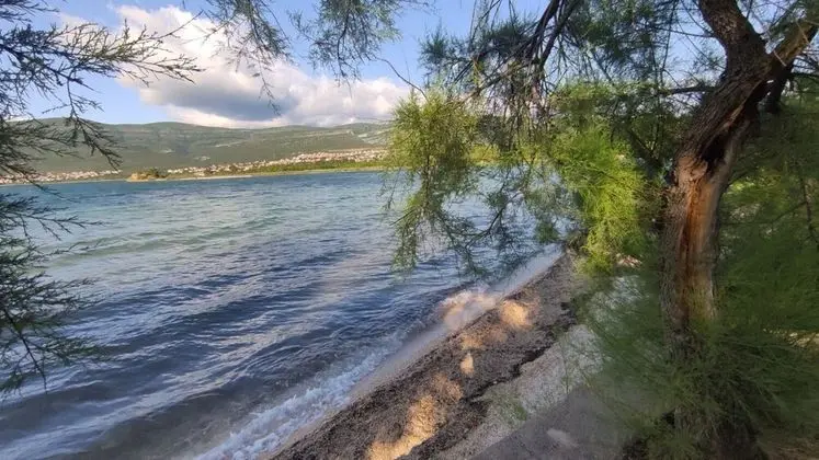 Robi - 100 Meters to the Beach - A1 - Plaj