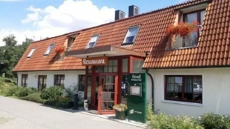 Hotel Robinienhof - 1