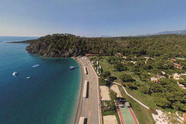 ROBINSON ÇAMYUVA Adults OnlyFotoğrafı
