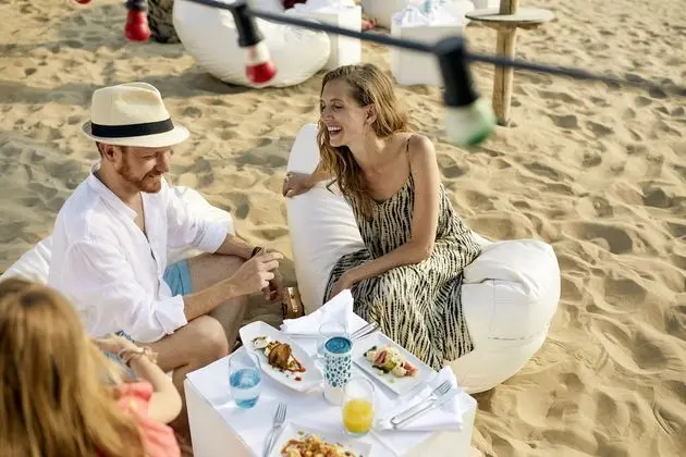 ROBINSON KYLLINI BEACH - Plaj