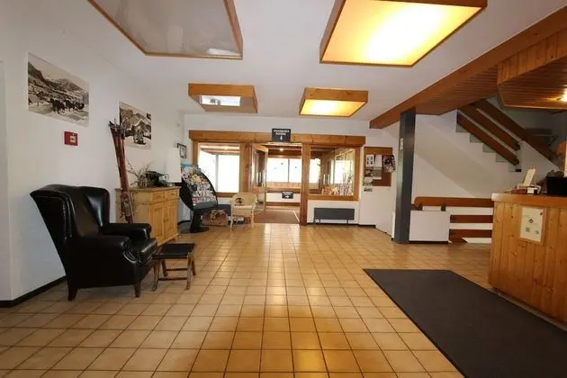 Hotel Roc et Neige - Lobi