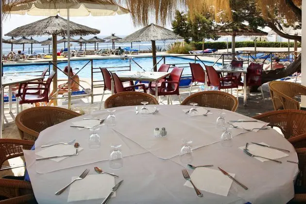 ROC Suites Las Rocas
