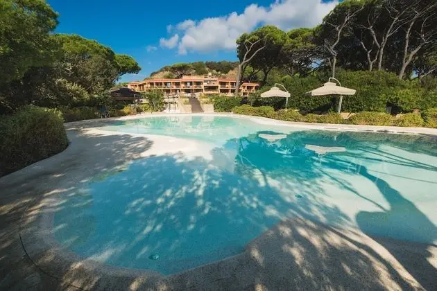 Roccamare Resort - Ville e Appartamenti - Havuz