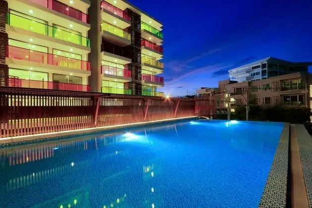 Rocco Hua Hin Beach Seaview - Havuz