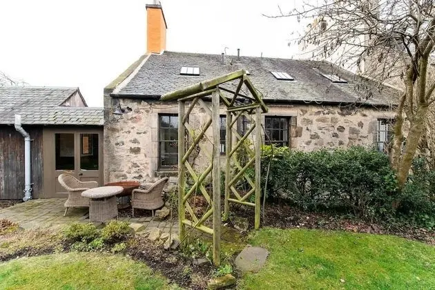 The Rock House: Historic Property in the Heart of the City