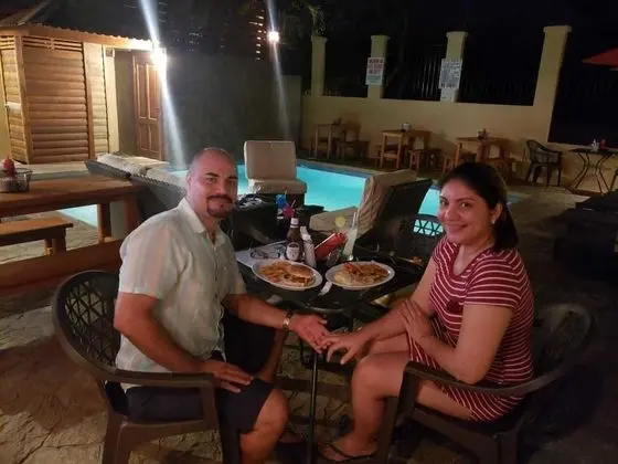 Rock Point Villas Vacations Rentals Sandy Bay, Roatan, Honduras.c.a - Yerinde Yemek