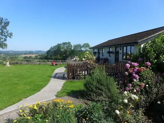 The Rock Self Catering Holiday Accommodation