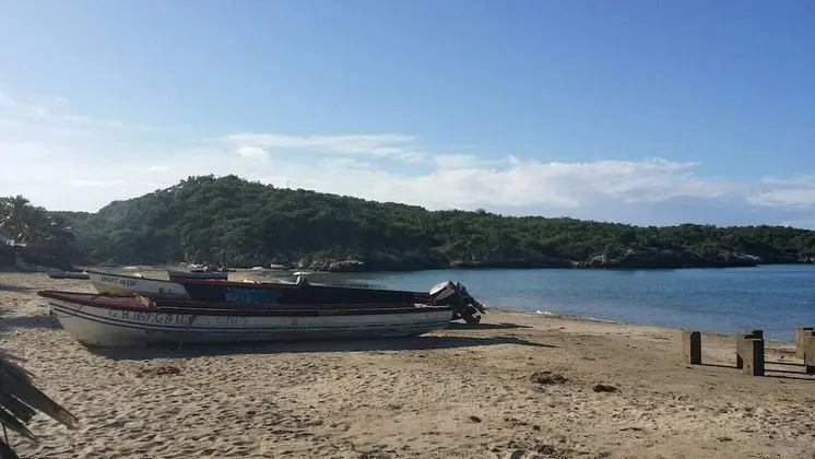 Rock Side Beach Villa - Plaj